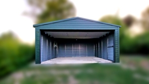 5×5m große Delux-Mobilgarage mit Satteldach, in Dunkelgrün, mit Sektionaltor, Seitentür, Dachrinne, Verkleidungen, verzinkter Rahmenkonstruktion und horizontaler Blechverkleidung